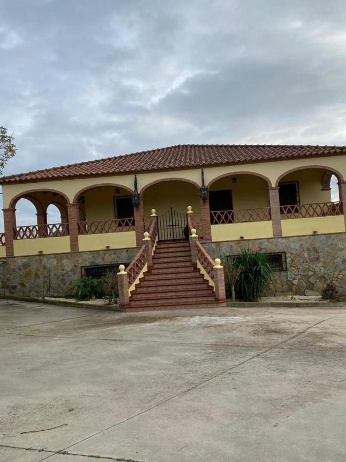 Casa Rural Montes De Trigo جيريز دي لوس كاباليروس المظهر الخارجي الصورة