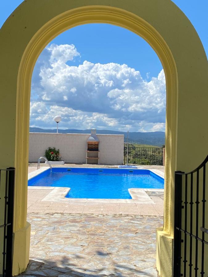 Casa Rural Montes De Trigo جيريز دي لوس كاباليروس المظهر الخارجي الصورة